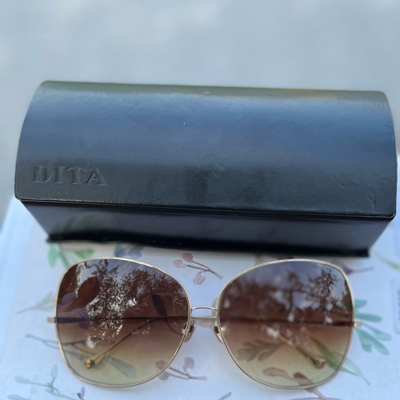 Dita Bluebird Sunglasses - Picture 2 of 2